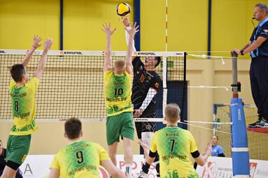 Sobota z KRISPOL 1. Ligą Mężczyzn: SMS PZPS I Spała - SPS Chroby Głogów 3:2