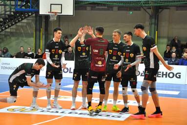 Sobota z PLS 1. Ligą: Lechia Tomaszów Mazowiecki - PZL LEONARDO Avia Świdnik 3:2