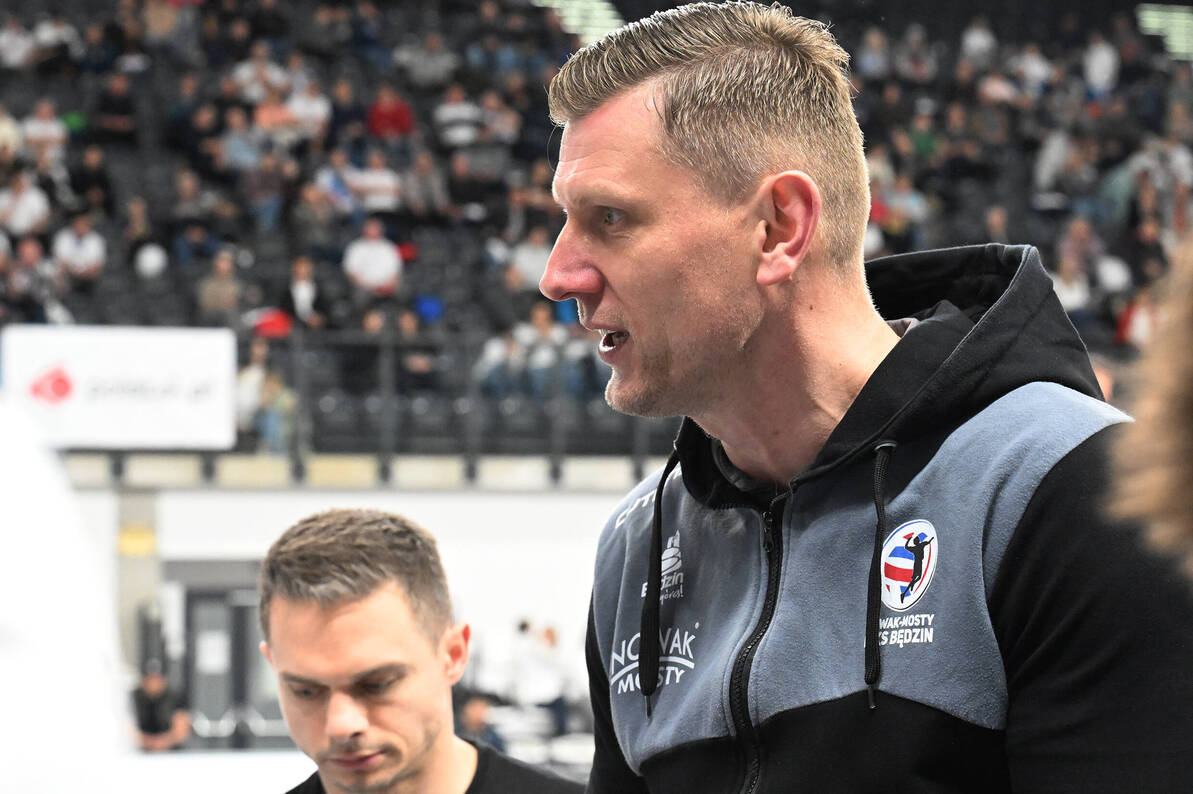 Poniedziałek z TAURON 1. Ligą: Nowak-Mosty MKS Będzin - BKS Bydgoszcz 3:0